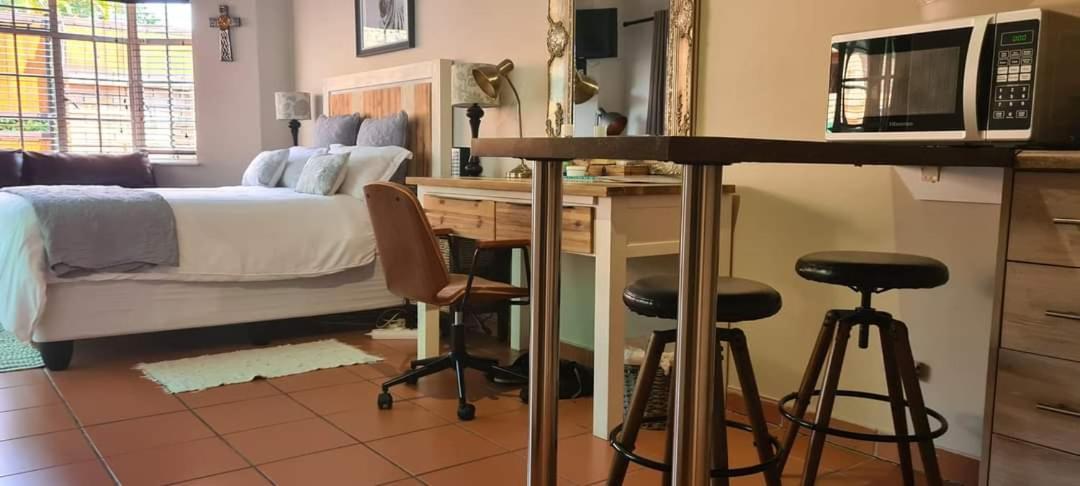 Mahogany Guesthouse Mbombela Extérieur photo
