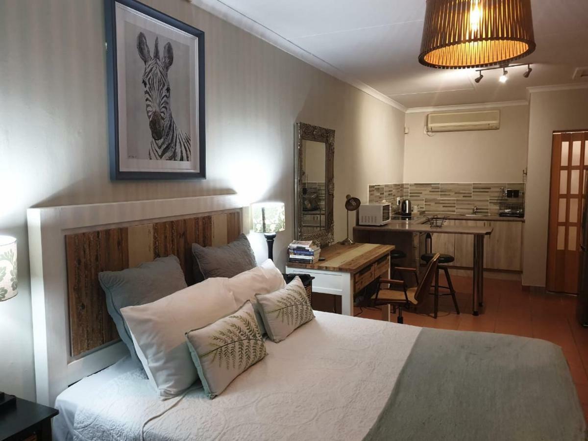 Mahogany Guesthouse Mbombela Extérieur photo